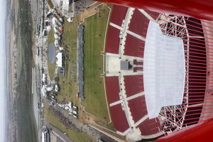 타워 꼭대기에서 본 Germania Insurance Amphitheater