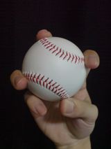 싱커(스크류) 그립의 예시 3