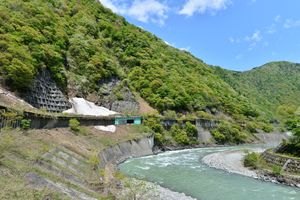 히메카와 계곡의 스노 셸터 (니가타현 이토이가와시 야마노보)