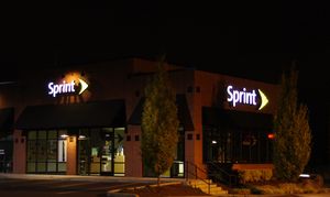 오리건주 힐스보로에 위치한 이 "Sprint Store by ccComm"은 Sprint 브랜드의 무선 제품 및 서비스를 독점적으로 판매합니다.