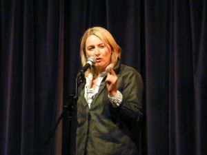 배우 엠마 케네디