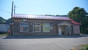 과거 역 건물 (2019년 9월 촬영)