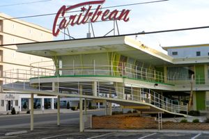 뉴저지주 와일드우드의 와일드우드 해안 리조트 역사 지구에 있는 캐리비안 모텔