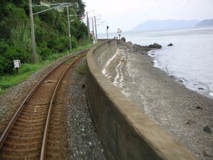 히사쓰 오렌지 철도선 히고후타미역과 가미타노우라 사이