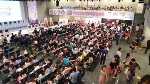 2014년 8월 14일 서울시 대치동의 CMG섬유센터에서 열린 꿈의 라이브 프리즘스톤 작품발표회 및 프리즘스톤 게임대회에 몰려든 인파