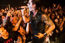 2011년 라이브 공연하는 사티리콘