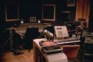 DJ 프리미어의 2000년 D&D 스튜디오(D&D) 스튜디오