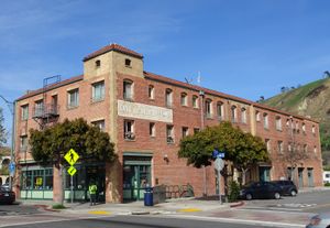 벤투라 유전의 노동자들을 수용하기 위해 1929년에 지어진 카사 데 안자