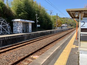 오카야마 방면 홈 (2024년 4월)