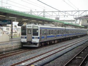 오야마역에 정차한 미토선 415계 열차