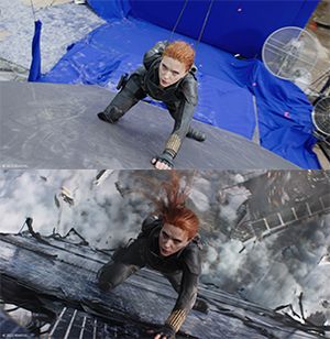 Digital Domain의 시각 효과로 완성된 영화의 마지막 전투 시퀀스의 원본 플레이트(상단)와 완성된 샷(하단)