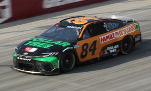 2024년 도버 모터 스피드웨이에서 존슨의 84번 차량