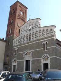 산 피에트로 소말디 교회의 파사드