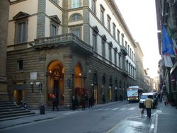 토르나부오니 거리