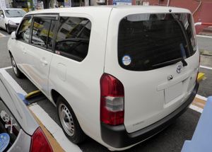 토요타 프로박스 후측면