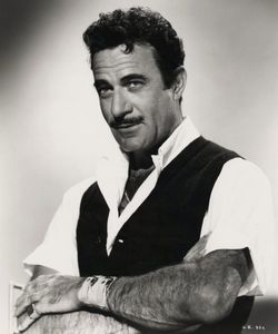 길버트 롤랜드, 영화 프렌치 라인(The French Line, 1954)에서.