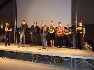 조성형 감독, 발표자 베른 죌팅, 바켄에서의 프리미어 행사에서 영화의 주인공들(우베 트레데, 클라우스 플렌, 안-카트린 샤크, 로레 트레데, 이르마 샤크, 왼쪽부터). 2007년 촬영