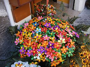 콘페티로 만든 꽃