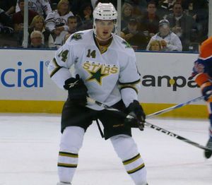 2009년 10월 스타스와 함께한 벤. 2009-10 시즌은 그의 NHL 루키 시즌이었다.