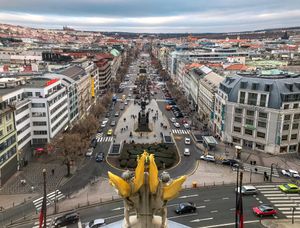 국립 박물관 꼭대기에서 바라본 바츨라프 광장