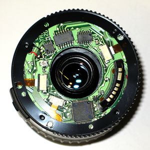 EF-S 렌즈의 전자 장치