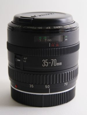 캐논 EF 35–70&nbsp;mm 3.5–4.5 렌즈
