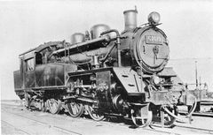 C10 19（제조 당시）보일러 옆의 원통형이 시게미식 급수 가열기