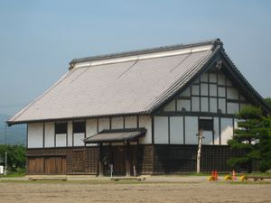 어전의 일부인 '오다이도코로' 야구라(御台所櫓)가 현재 위치(성 안 서쪽)로 옮겨졌다