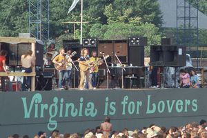 1974년 야외 스타디움 투어, 포어만 필드, 올드 도미니언 대학교