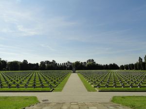 폴란드 제2군 군사 묘지