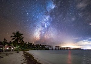 바히아 혼다 주립공원에서 2016년 10월 촬영한 은하수의 20초 노출 사진