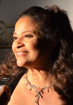 데비 앨런 — 텔레비전 코미디/뮤지컬 부문 여우주연상 수상