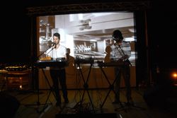 2009년 6월, 트렌토에서 공연하는 조슈아 유스티스와 프레드 노게이라