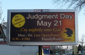 2011년 5월 21일에 세상의 종말을 예측하는 패밀리 라디오 광고판