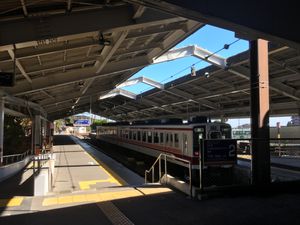 역 승강장(2021년)