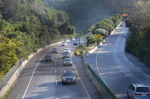 로스 가토스를 통과하는 고속도로 17호선