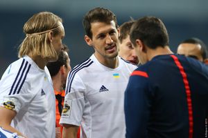 2015년 디나모 키예프 소속 당시 비다(왼쪽)