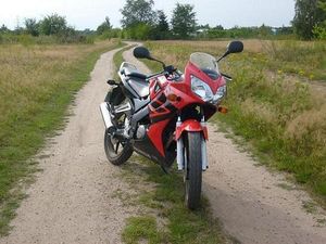 2006년식 검정빨강 색상