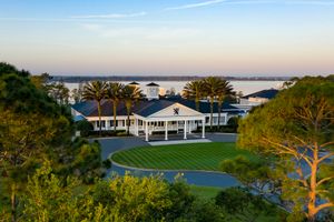 레이크 노나 골프 & 컨트리 클럽