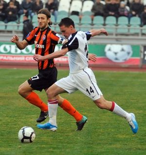 2010년 샤흐타르 도네츠크 복귀 후 치그린스키 (왼쪽)