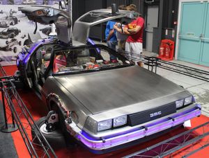 백 투 더 퓨처의 타임머신 드 로리안