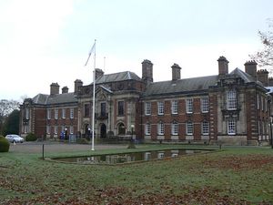 카운티 홀, 노솔러턴