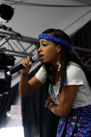 2009년 사우스 바이 사우스웨스트 음악 축제에서 공연하는 솔란지