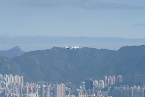 홍콩 빅토리아 하버 상공에서 C919 비행 시연 (2023년)