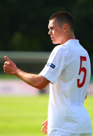 2012년 잉글랜드 U-19에서 활약하는 킨