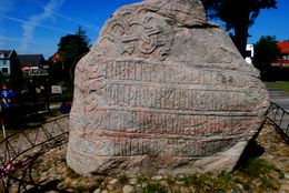 하랄의 룬 비문 A면