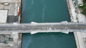 쑤아오의 난팡아오 대교. 2022년 12월 촬영