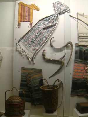 브루족이 전통적으로 사용하는 물품