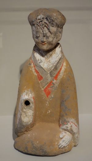 무릎 꿇은 여성 토용