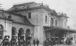 하카타역 앞에서 손님을 기다리는 인력거